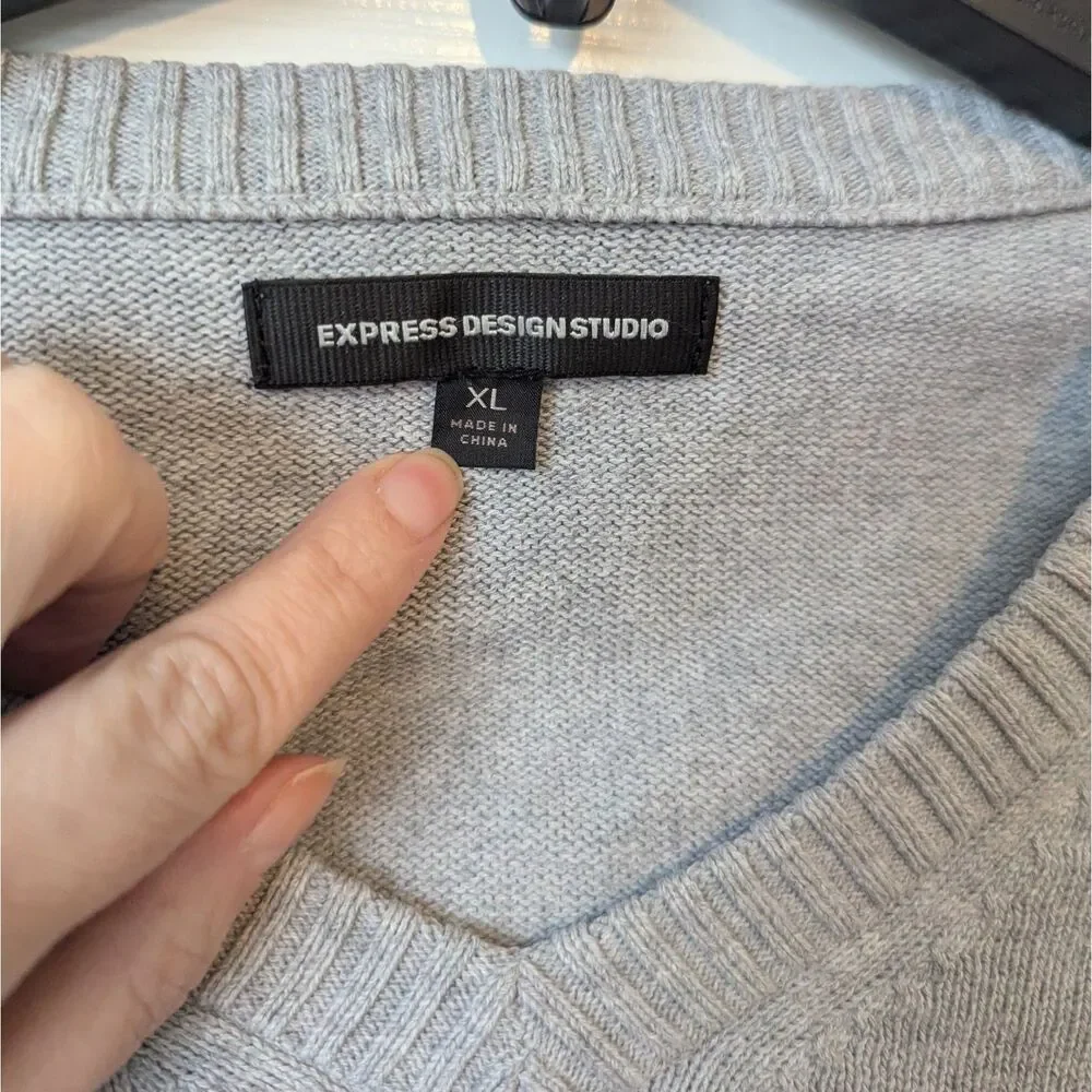 Express Design Studio Gray Sweater Men's XL Preppy Classic Cotton Collegiate